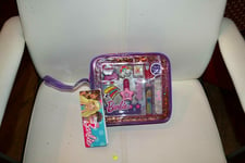 trousse de maquillage barbie neuve complette  plein de brillants je groupe**