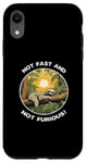 Coque pour iPhone XR Graphique amusant « Happy Lazy Sloth Not Fast And Not Furious »