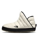 THE NORTH FACE Thermoball Traction Mule Gardenia White/TNF Black 6