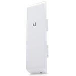 Ubiquiti NanoStation M5 5GHz AirMax, 802.11a/n, 16 dBi Antenna, 27 dBm