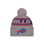 New Era Buffalo Bills NFL 2024 Sideline Sport Knit Gris Bonnet à Pompon