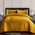 Tribeca Living Velvet Queen Quilt, Three-Piece Honeycomb Stitch Bedding Set Includes One Oversized Quilt & Two Sham Pillowcases, 260GSM Super Soft Velvet, Lugano/Gold