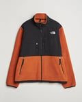 The North Face Retro Denali Jacket Black/Orange