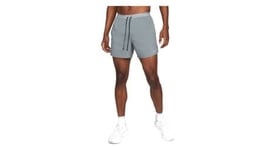 Short nike dri fit stride gris