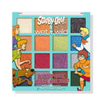 Wet n Wild Scooby-Doo Où es-tu ?, Palette yeux et visage en 16 nuances, Riche en pigments avec un mélange de finis mats, chatoyants et satinés, Modulable et estompable