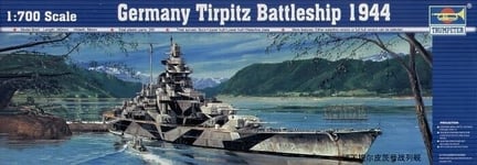 TRU05712 - Trumpeter 1:700 - German Battleship Tirpitz (1943)