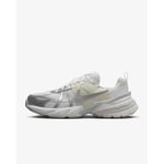 Nike V2k Run Shoes White/metallic Silver-platinum Tint, storlek 39