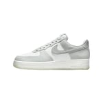 Nike Homme Air Force 1 '07 LV8 Sneaker, Light Silver Light Pumice Summit White, 43 EU