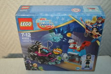 LEGO DC  SUPER HERO GIRL LASHINA TANK  NEUF BOITE 41233 