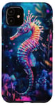 Coque pour iPhone 11 Hippocampe éclatant au milieu de la flore sous-marine colorée