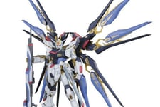 Gundam - Model Kit - Perfect Grade - Strike Freedom Gundam - 30 Cm