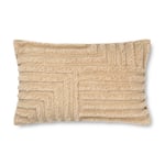 Ferm Living - Crease Wool Cushion Rectangular / Light Sand - Light Sand - Beige - Prydnadskuddar och kuddfodral