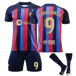 22/23Ny säsong Hem FC Barcelona LEWANDOWSKI Nr 9 Barn Jersey-paket Barn-26