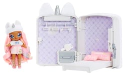 Na! Na! Na! Surprise 3-in-1 Backpack Bedroom Licorne avec Poupée Mannequin - Whitney Sparkles - Poupée Mannequin et Ensemble Sac à Dos Licorne Rose en Peluche et Penderie - Enfants de 4 Ans et +