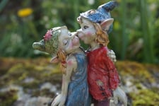 96147 D   FIGURINE  TROLLS AMOUREUX  PIXIE AMITIE   PIXIES FEE ST VALENTIN ANGE