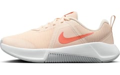 Nike Femme MC Trainer 3 Workout-Schuh für Damen Chaussures d'entraînement, Guava Ice LT Wild Mango Pure Platinum, 36.5 EU