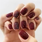 24 st Fall Press On Nails Glansiga Korta Fyrkantiga Falska Naglar Röda Falska Naglar Med Glitter Design Cover Burgundy Akryl Naglar Lim På Naglar