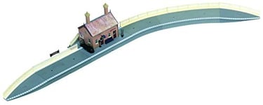 Hornby R8000 OO Gauge Country Station - Model Railway Accessories, Miniature Diorama Scenery for Hornby Train Sets - Lifelike Train Country Station Model - Scale 1:76