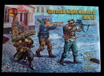 1 grappe de figurines au 1/72. MARS 72118, Chasseurs Nocturnes Allemands WW2.