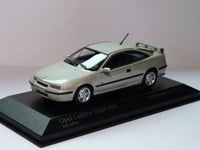 Opel Calibra Turbo 4x4 de 1992 au 1/43 de Minichamps 943045723