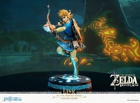 First 4 Figures The Legend of Zelda Breath of the Wild Link Collector's Edition