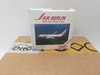 Boeing 737-800 Air Berlin HERPA wings 1/500 Blanc Et Rouge