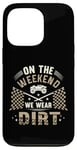 Coque pour iPhone 13 Pro Dirt Track Racing le week-end, nous portons un pilote de voiture Dirt Race