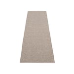 Pappelina - Svea Mud Metallic/Mud 70x240 cm - Plastmattor