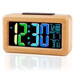 Ayybboo Réveil Numérique en Bois,Horloge Digitale avec Chiffres en Couleur et Grand Écran LCD,Capteur de Luminosité et Fonction Snooze,Alimentation par Batterie ou Câble (Câble de 1,5M Inclus)