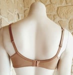 soutien-gorge marron neuf taille 90B marque Dim étiqueté à 39€ (mer)