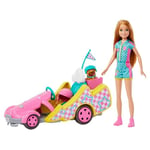 Barbie Coffret Poupée Stacie avec Voiture De Kart, Chien Et Accessoires, 9 Éléments, Inspiré du Film Et Stacie - À La Rescousse, Jouet Enfant, A Partir De 3 Ans, HRM08