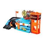 Mattel Disney and Pixar Cars Glow Racers Playset & 3 Toy Cars, Copper Canyon Glowing Garage Playset, Glow-in-the-Dark Elements & 1:55 Scale Vehicles, HPX75