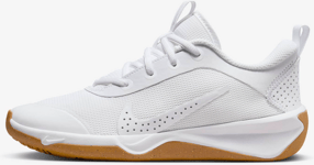 Nike Older Kids' Indoor Court Shoes Omni Multi-court Urheilu WHITE/PURE PLATINUM/LIGHT SMOKE GREY/WHITE