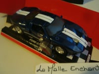 MINIATURE FORD GT 2005  NEUVE EN BOITE NEW RAY ECH 1/32