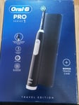 Oral-B Pro 1 Cross Action Black & Travel Case