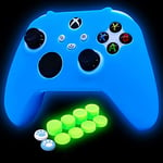 HLRAO Coque en Silicone Bleu pour Manette Xbox Series X/S phosphorescente en Caoutchouc Souple antidérapant avec 8 Capuchons phosphorescents + 2 Capuchons Mignons en Forme de Patte de Chat.