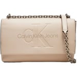 Calvin Klein Jeans Taske SCULPTED EW FLAP W/CHAIN25 MONO K60K612221