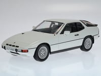 Porsche 924 Turbo 1979 blanc vehicule miniature 18194 MCG 1:18