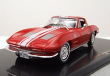 IXOMODELS, CHEVROLET Corvette stingray C2 de 1963 rouge et blanche, échelle 1...