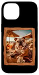 Coque pour iPhone 14 Bulldog à la table de plage avec boisson