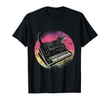 Synthesizer Cat Synth Vintage Keyboard T-Shirt