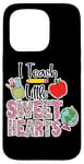 Coque pour iPhone 15 Pro Crayon Apple I Teach Little Sweethearts Classroom