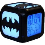 Superhjälte Batman väckarklocka 3d Stereo Mute LED nattlampa elektronisk klocka Höger spel (sju färger USB-laddning) [L]