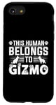 Coque pour iPhone SE (2020) / 7 / 8 Nom du chien Gizmo Cadeau personnalisé This Human Belongs To a Dog