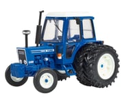 Britains - Ford 7600  Tractor with Dual Wheels 1:32