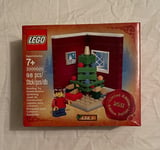 LEGO 3300020 Limited Edition 2011 Christmas Holiday Set 1 *Slight Damaged Box*