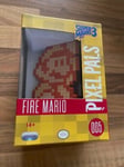 PIXEL PALS :  Super Mario 3  "FIRE MARIO"      LIGHT UP     NEUF / NEW     -PDP-
