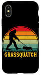 Coque pour iPhone X/XS Grassquatch Sasquatch Bigfoot Tondeuse à gazon vintage rétro