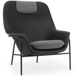 Normann Copenhagen Drape Lounge Chair High W. Headrest Oak Lenestol Skum Laget av skinn skinn, Ramme i svart stål Svart Sort Skinn