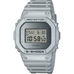 Casio Montre Quartz Unisexe 49.00mm avec Cadran Argent Digitale et Bracelet en Plastic/Resin Strap Argent DW-5600FF-8ER